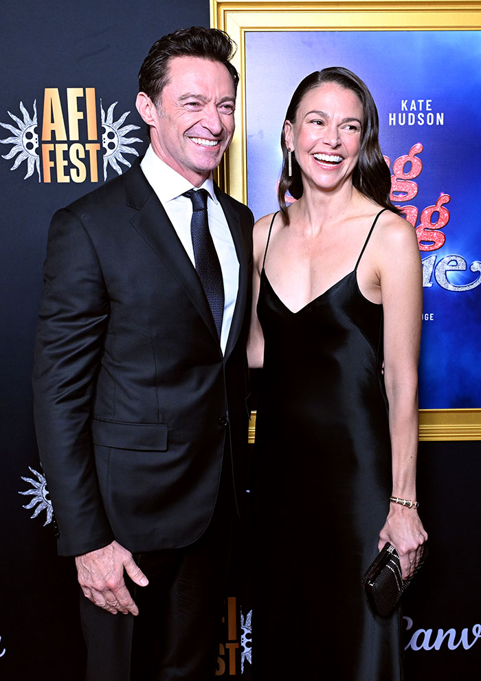 “Does He Know How Old She Is?”: Hugh Jackman And Sutton Foster Slammed For Red Carpet Debut “Does He Know How Old She Is?”: Hugh Jackman And Sutton Foster Slammed For Red Carpet Debut