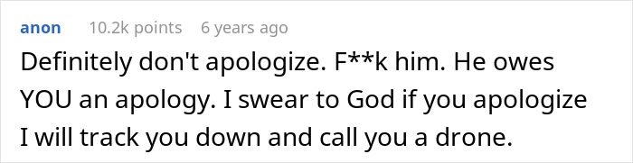 Friend Group Turns On Man After He Finally Stands Up To Their Pretentious “Artist” Friend Friend Group Turns On Man After He Finally Stands Up To Their Pretentious “Artist” Friend