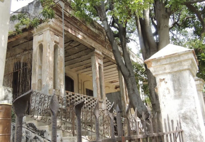 In Honor Of Spooky Season And My Questionable Travel Choices, I Went Solo To 3 Ghostly Resort Towns In Honor Of Spooky Season And My Questionable Travel Choices, I Went Solo To 3 Ghostly Resort Towns