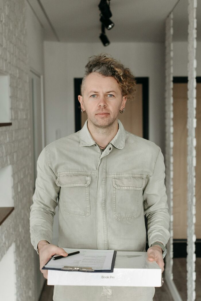 “Most Burglars Are Not Exactly Intelligent”: 71 Ways You Can Outsmart Burglars And Protect Your Home “Most Burglars Are Not Exactly Intelligent”: 71 Ways You Can Outsmart Burglars And Protect Your Home