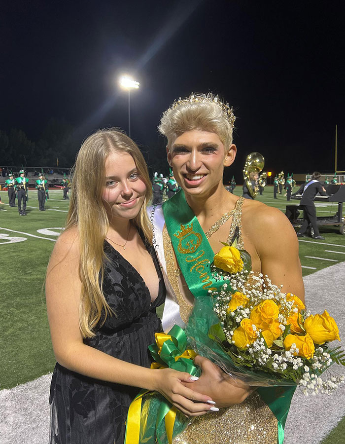 Missouri’s First Male Homecoming Queen Speaks Out After Backlash Resurfaces Online Missouri’s First Male Homecoming Queen Speaks Out After Backlash Resurfaces Online