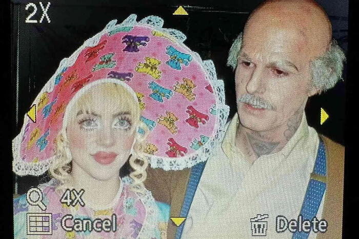 20 Times Celebrities Showed That Common Sense Wasn’t Part Of Their Halloween Costume 20 Times Celebrities Showed That Common Sense Wasn’t Part Of Their Halloween Costume