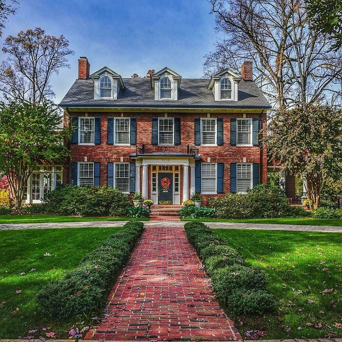 “Everything Old And Residential”: This Group Celebrates Old Homes, Here Are 50 Of The Most Interesting New Pics “Everything Old And Residential”: This Group Celebrates Old Homes, Here Are 50 Of The Most Interesting New Pics