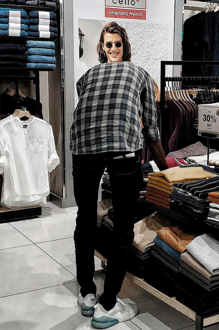 This Photographer Captured 54 Street Shots Full Of Light, Shadow, And Emotion This Photographer Captured 54 Street Shots Full Of Light, Shadow, And Emotion