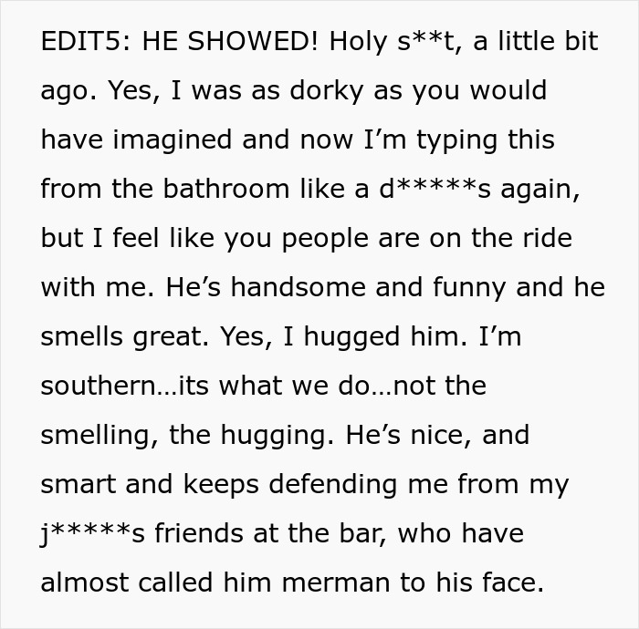 Embarrassed Woman Strips To Her Undies To Save A Drowning Man, Gets A Date Out Of It Instead Embarrassed Woman Strips To Her Undies To Save A Drowning Man, Gets A Date Out Of It Instead