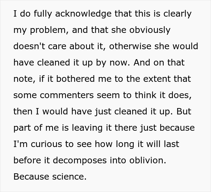 “It’s Now Been A Year”: Person Doesn’t Clean For Neighbor As They Always Do, Watches Pumpkin Decompose “It’s Now Been A Year”: Person Doesn’t Clean For Neighbor As They Always Do, Watches Pumpkin Decompose
