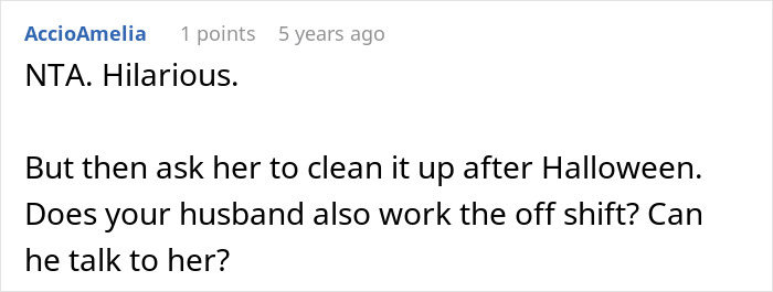 “It’s Now Been A Year”: Person Doesn’t Clean For Neighbor As They Always Do, Watches Pumpkin Decompose “It’s Now Been A Year”: Person Doesn’t Clean For Neighbor As They Always Do, Watches Pumpkin Decompose