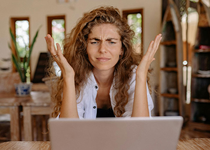 Woman Accuses Boyfriend Of Being Stingy After He Refuses To Share His Savings, Regrets It Later Woman Accuses Boyfriend Of Being Stingy After He Refuses To Share His Savings, Regrets It Later