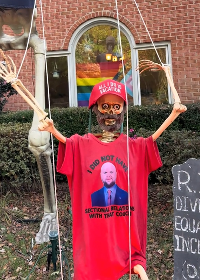 Anti-MAGA Halloween Display Goes Viral For Its Dark Humor And Satire Anti-MAGA Halloween Display Goes Viral For Its Dark Humor And Satire