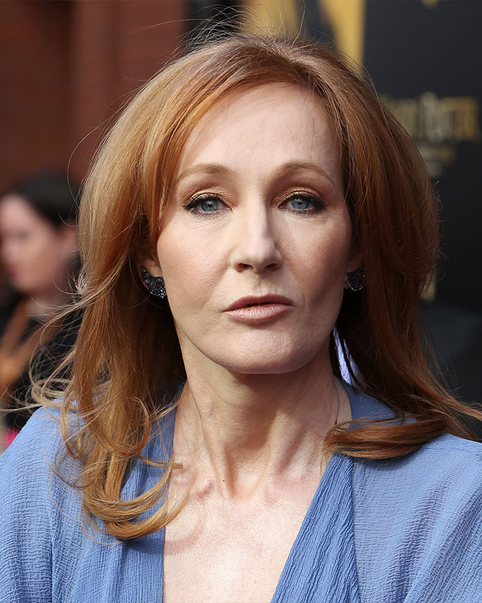 “Embarrasing”: People React To J.K. Rowling’s Comments On Glamour UK’s ‘Women Of The Year’ Cover “Embarrasing”: People React To J.K. Rowling’s Comments On Glamour UK’s ‘Women Of The Year’ Cover