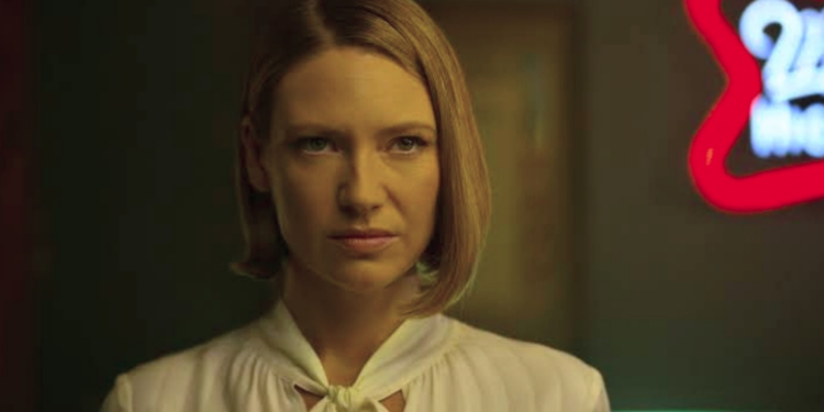 Anna Torv as Wendy Carr in Mindhunter cast