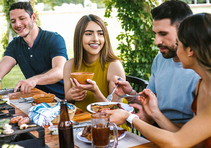 If You Need More Awkwardness In Your Life, Here Are 50 Times People Badly Missed Social Cues If You Need More Awkwardness In Your Life, Here Are 50 Times People Badly Missed Social Cues