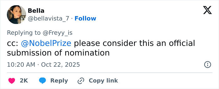 Guy Finds A Hilarious Way To End A Speakerphone Call In Public, People Share Their Tricks