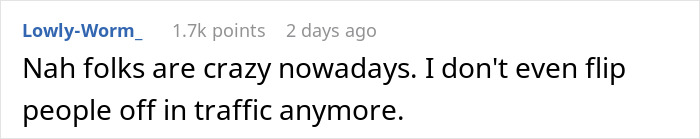 Guy Finds A Hilarious Way To End A Speakerphone Call In Public, People Share Their Tricks