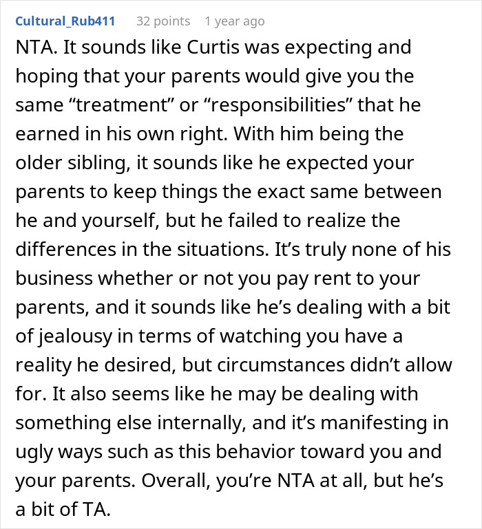 Brother Accuses Sister Of Being The “Golden Child,” She Doesn’t Hold Back Brother Accuses Sister Of Being The “Golden Child,” She Doesn’t Hold Back