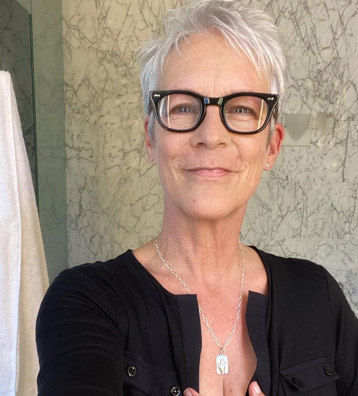 Jamie Lee Curtis’ Reaction To Sydney Sweeney’s Braless Look Has The Internet Losing Its Mind Jamie Lee Curtis’ Reaction To Sydney Sweeney’s Braless Look Has The Internet Losing Its Mind