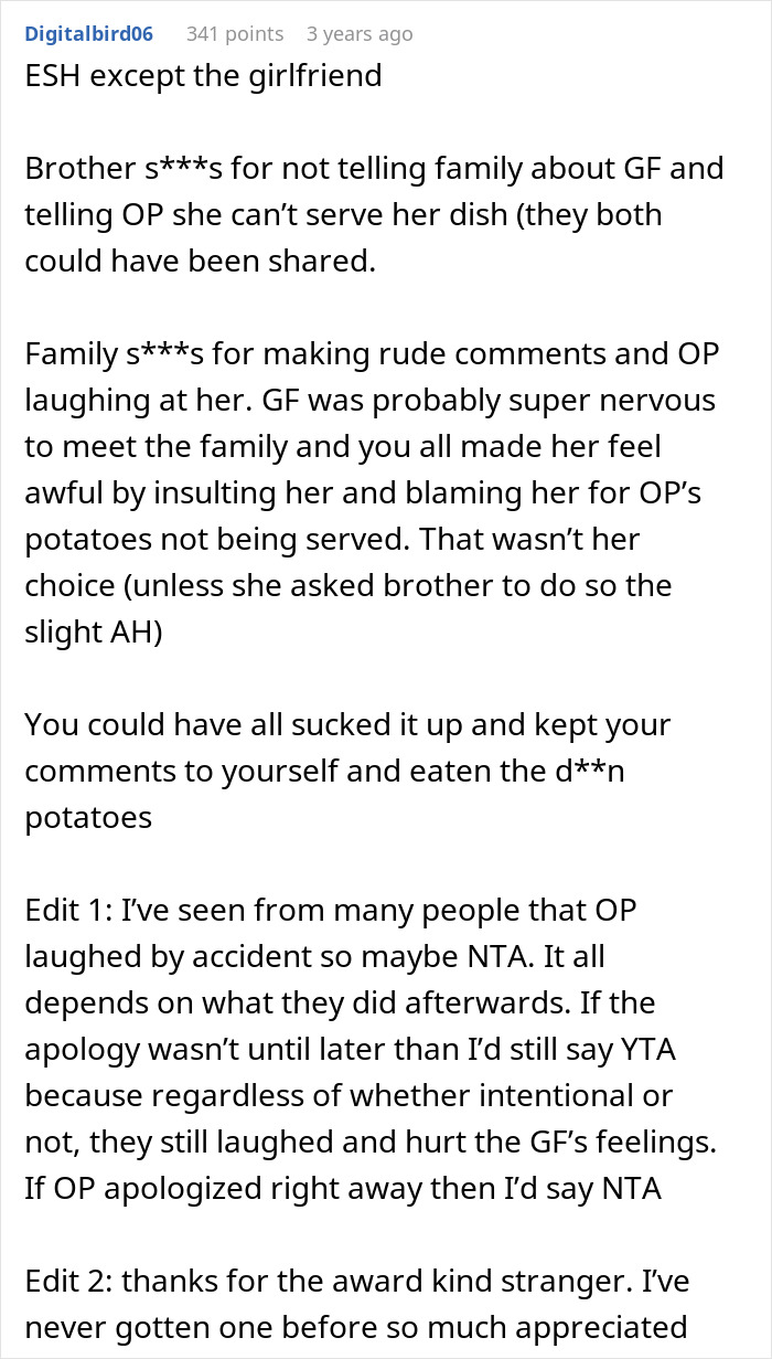 Guy Insults Sister’s Mashed Potatoes To Please GF, Fam Reveals They Didn’t Enjoy Her Dish At All Guy Insults Sister’s Mashed Potatoes To Please GF, Fam Reveals They Didn’t Enjoy Her Dish At All