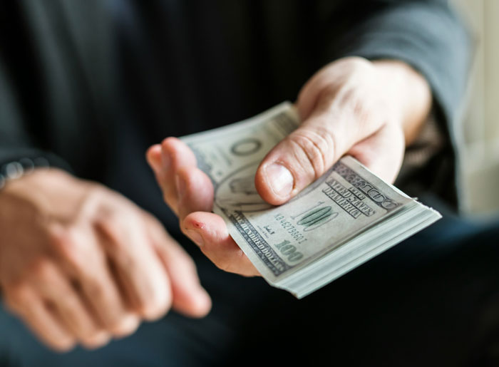 Couple Prepared To Ditch 200 Wedding Guests After Both Of Their Parents Sabotage Their Wedding Plans Couple Prepared To Ditch 200 Wedding Guests After Both Of Their Parents Sabotage Their Wedding Plans