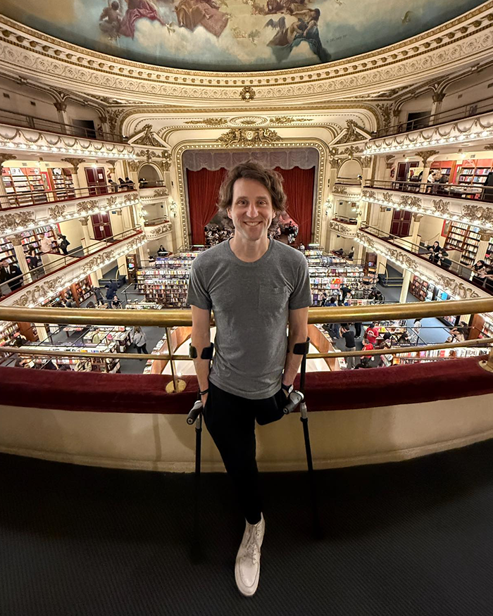 One-Legged Man Nails His Halloween Costume Again After Years Of Hilarious Viral Outfits