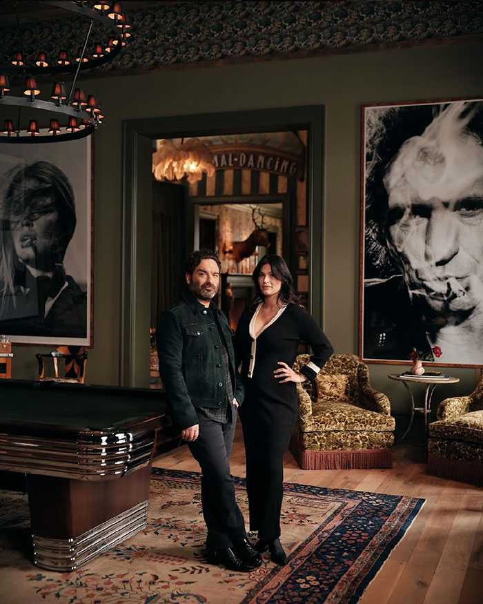 ‘Big Bang Theory’ Star Johnny Galecki Shares Rare Family Pictures From Disney World, And Fans Love It ‘Big Bang Theory’ Star Johnny Galecki Shares Rare Family Pictures From Disney World, And Fans Love It