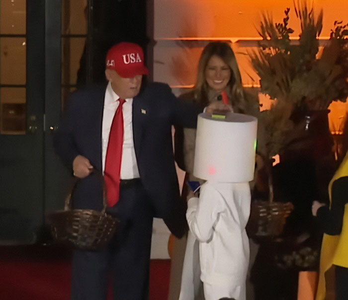 Melania Trump’s White House Halloween Display Gets Brutally Roasted Online Melania Trump’s White House Halloween Display Gets Brutally Roasted Online