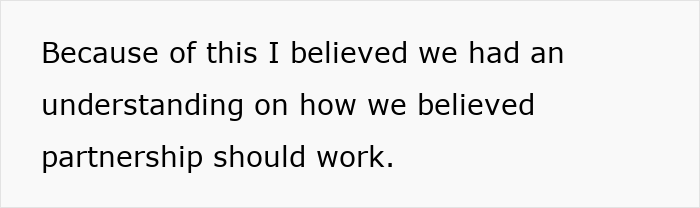 Guy Calls His Girlfriend A Gold Digger, She Moves Out, Realizes He Can’t Afford Rent Without Her