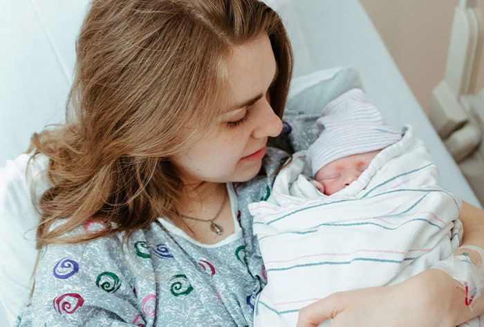 Employee Goes Maternity Leave, Leaves Toxic Boss To Face Her Own Chaos: &#8220;Guess Who Finally Got Demoted?”