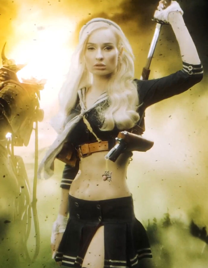 35 Celebrity Halloween Looks That Broke The Internet With Their Jaw-Dropping Costumes In 2025