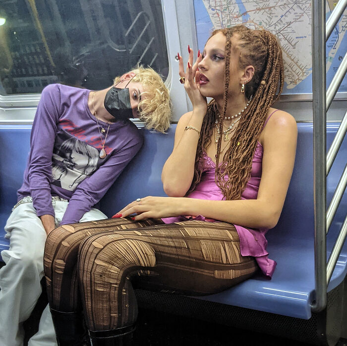 Life Underground: 40 Captivating Street Portraits From NYC’s Subway Life Underground: 40 Captivating Street Portraits From NYC’s Subway