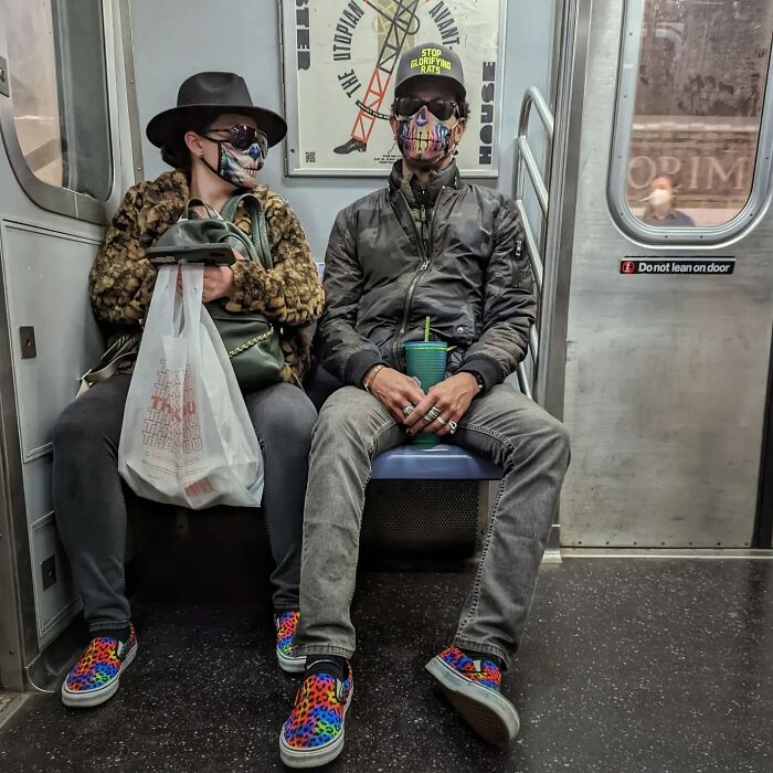 Life Underground: 40 Captivating Street Portraits From NYC’s Subway Life Underground: 40 Captivating Street Portraits From NYC’s Subway