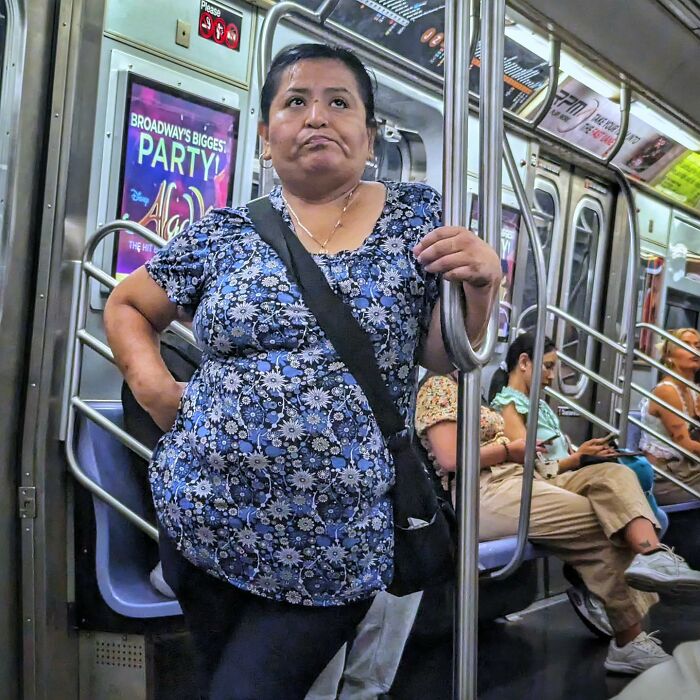 Life Underground: 40 Captivating Street Portraits From NYC’s Subway Life Underground: 40 Captivating Street Portraits From NYC’s Subway