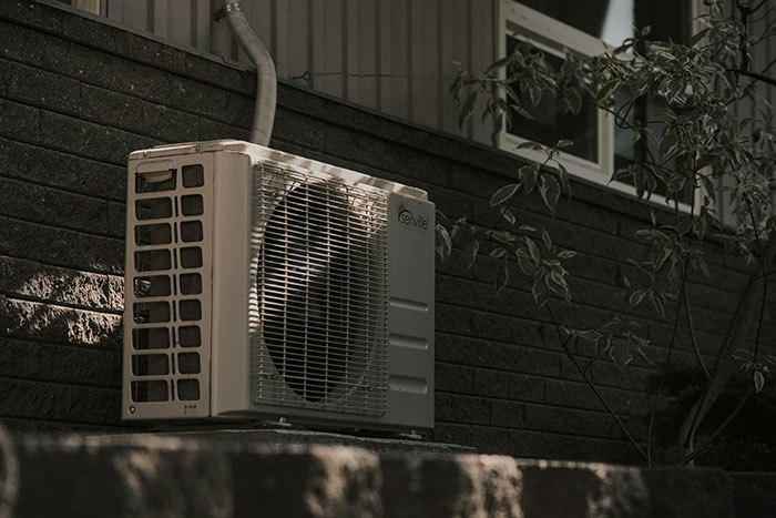 88 People Share The Scariest Things They’ve Woken Up To: “Closest I’ve Ever Come To A Heart Attack” 88 People Share The Scariest Things They’ve Woken Up To: “Closest I’ve Ever Come To A Heart Attack”