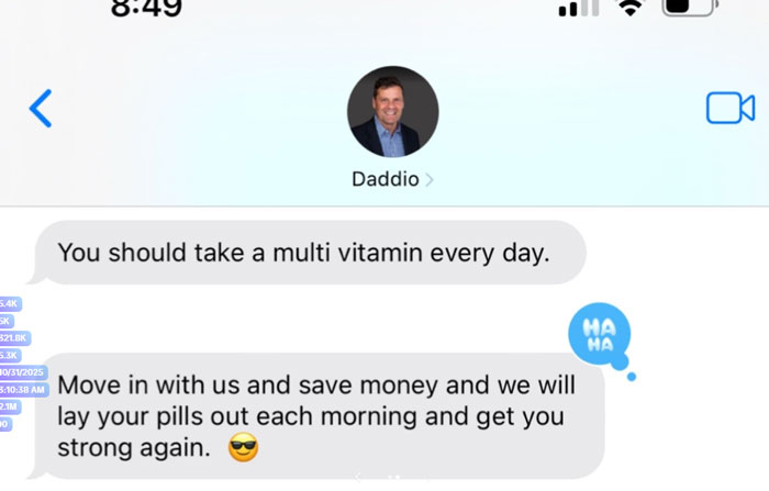 New Trend Shows How Unhinged Text Messages From Parents Get And It’s Hilarious New Trend Shows How Unhinged Text Messages From Parents Get And It’s Hilarious