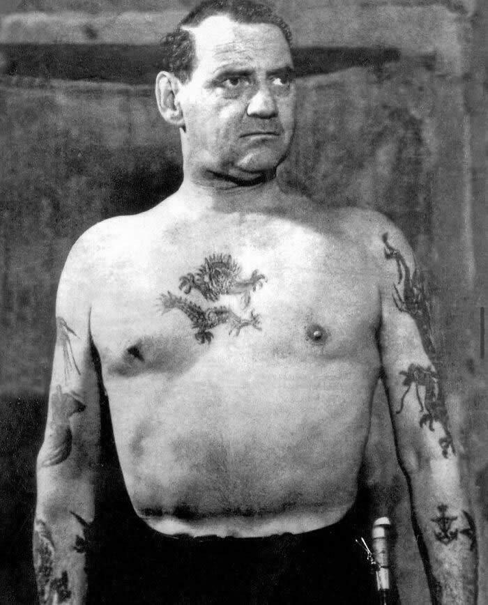 76 Utterly Unique Historical Photos That Have A Deep Backstory (New Pics)