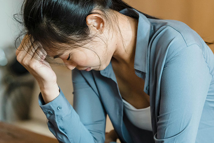 Woman’s Housewarming Party Ends With A Sister Fight, It Gets Her Uninvited From Family Christmas Woman’s Housewarming Party Ends With A Sister Fight, It Gets Her Uninvited From Family Christmas