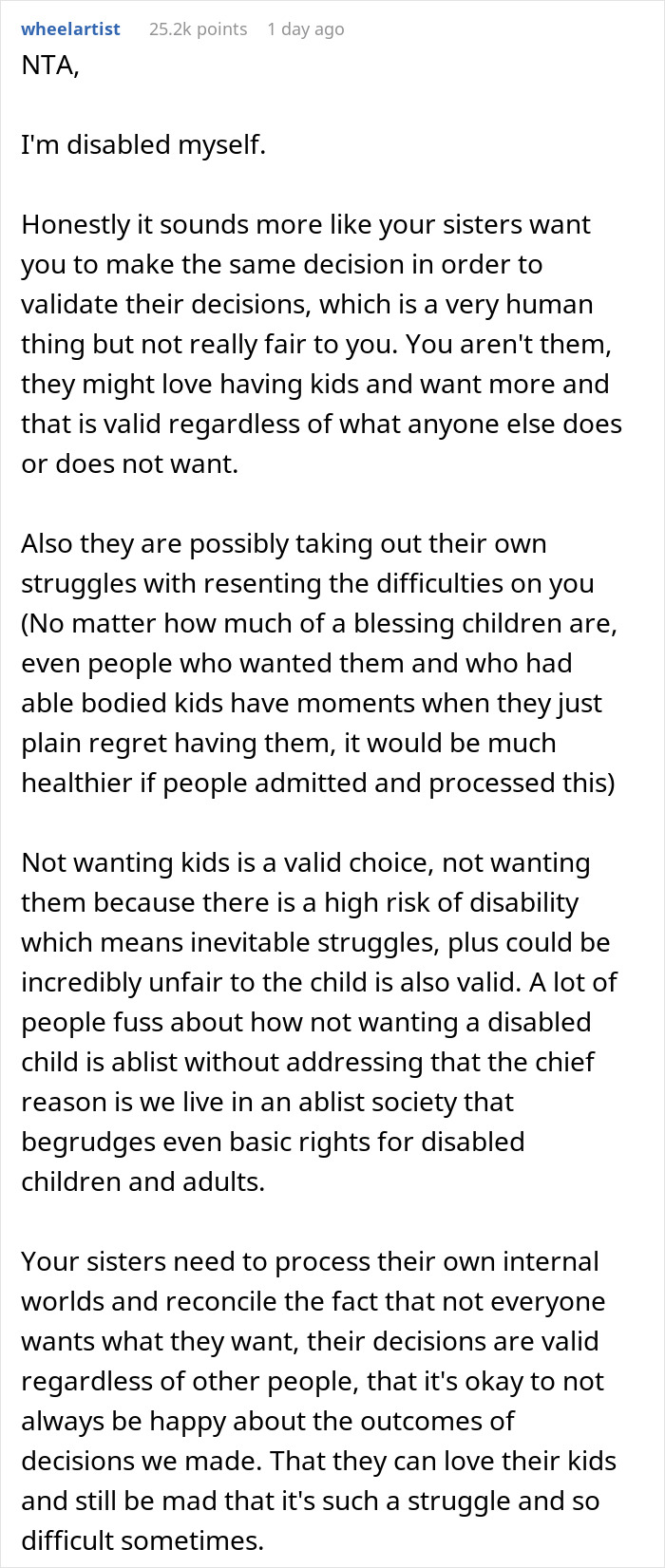 Woman’s Housewarming Party Ends With A Sister Fight, It Gets Her Uninvited From Family Christmas Woman’s Housewarming Party Ends With A Sister Fight, It Gets Her Uninvited From Family Christmas