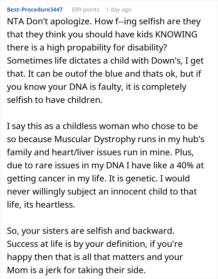 Woman’s Housewarming Party Ends With A Sister Fight, It Gets Her Uninvited From Family Christmas Woman’s Housewarming Party Ends With A Sister Fight, It Gets Her Uninvited From Family Christmas