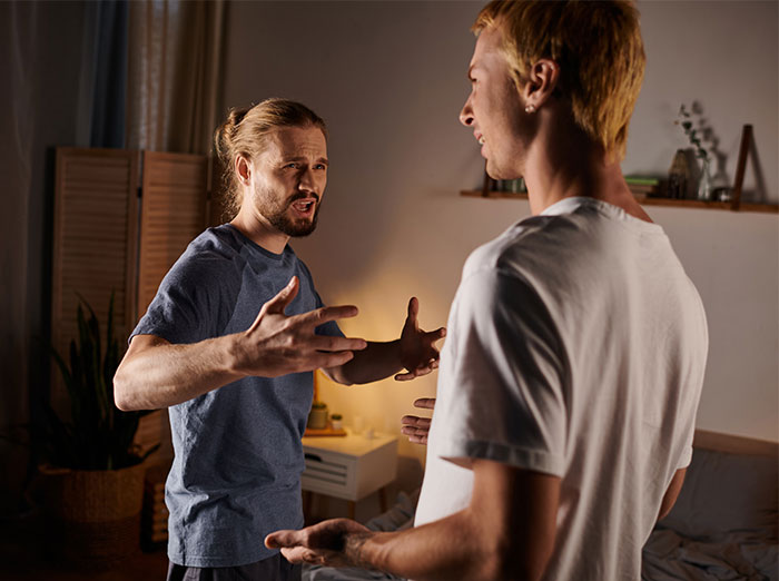 Bride Caught Between Fiancé And Her Family After Parents Defend Her ‘Golden Child’ Brother Bride Caught Between Fiancé And Her Family After Parents Defend Her ‘Golden Child’ Brother