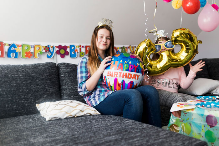 Woman’s Had Enough Of Family’s Greedy “Birthday Club”, Refuses To Cough Up Another Cent Woman’s Had Enough Of Family’s Greedy “Birthday Club”, Refuses To Cough Up Another Cent