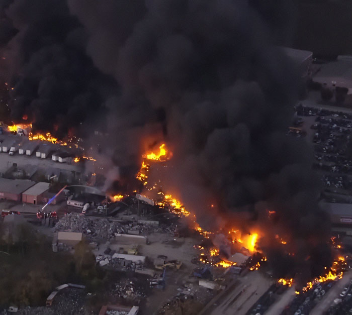 “Most Terrifying Plane Crash Video”: Witnesses Disturbed After Watching Horrific UPS Plane Crash “Most Terrifying Plane Crash Video”: Witnesses Disturbed After Watching Horrific UPS Plane Crash