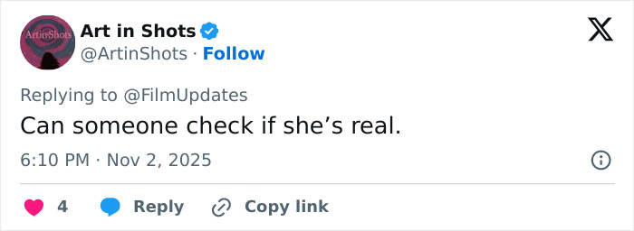 “Same Surgeries, Same Hollywood Face”: Internet Has Mixed Feelings About Emilia Clarke’s Latest Appearance “Same Surgeries, Same Hollywood Face”: Internet Has Mixed Feelings About Emilia Clarke’s Latest Appearance