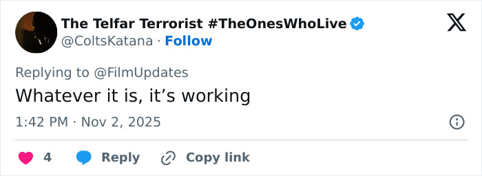 “Same Surgeries, Same Hollywood Face”: Internet Has Mixed Feelings About Emilia Clarke’s Latest Appearance “Same Surgeries, Same Hollywood Face”: Internet Has Mixed Feelings About Emilia Clarke’s Latest Appearance