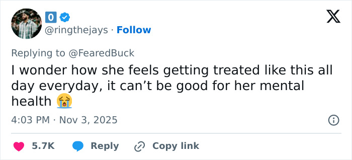 YouTuber Wears Hazmat Suit To Interview Bonnie Blue, Drawing Accusations Of Humiliation YouTuber Wears Hazmat Suit To Interview Bonnie Blue, Drawing Accusations Of Humiliation