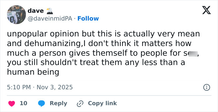 YouTuber Wears Hazmat Suit To Interview Bonnie Blue, Drawing Accusations Of Humiliation YouTuber Wears Hazmat Suit To Interview Bonnie Blue, Drawing Accusations Of Humiliation