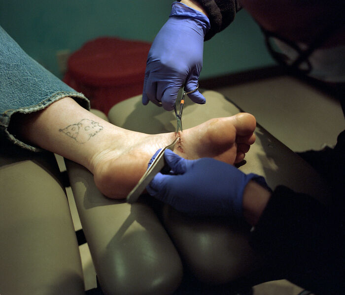 This Photographer Explores The Sacred And The Profane Of Womanhood (17 Pics) This Photographer Explores The Sacred And The Profane Of Womanhood (17 Pics)