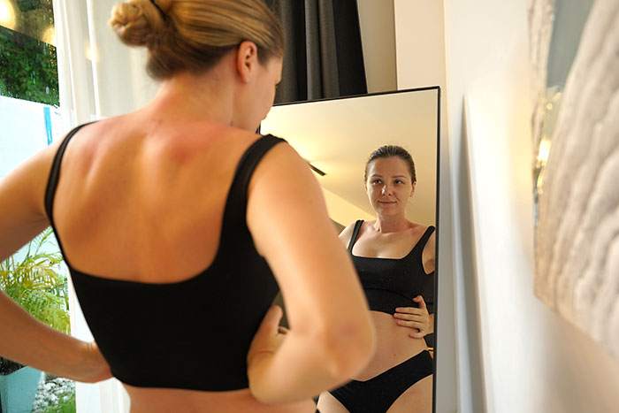 Sibling Is Pressured To Help Pay For Plastic Surgery That Will Supposedly Cure Sister’s BDD Sibling Is Pressured To Help Pay For Plastic Surgery That Will Supposedly Cure Sister’s BDD