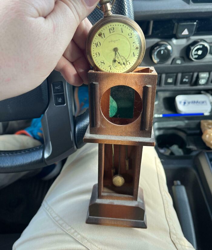 50 People Who Scored Once-In-A-Lifetime Finds While Thrifting 50 People Who Scored Once-In-A-Lifetime Finds While Thrifting