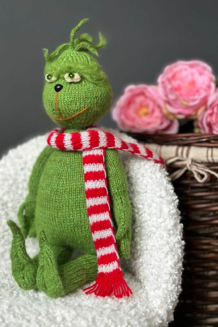 30 Grinch Knitting Projects That Will Make You Want To Knit Toys (New Pics) 30 Grinch Knitting Projects That Will Make You Want To Knit Toys (New Pics)