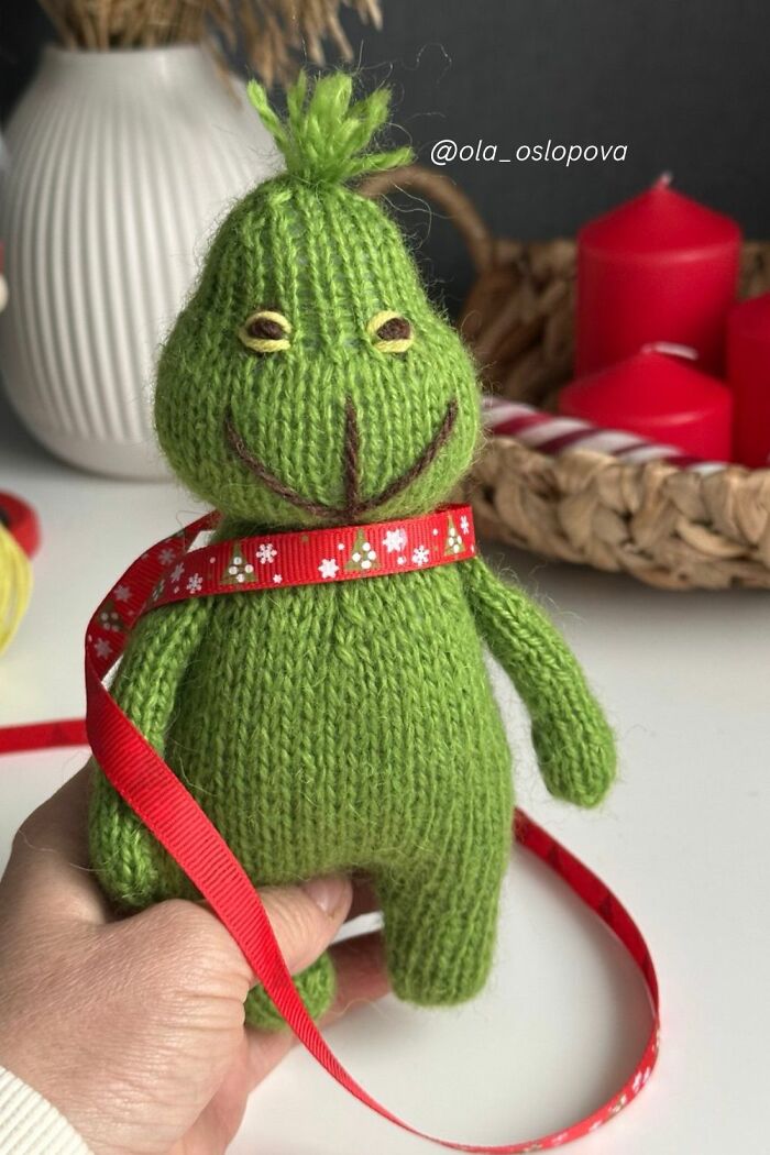 30 Grinch Knitting Projects That Will Make You Want To Knit Toys (New Pics) 30 Grinch Knitting Projects That Will Make You Want To Knit Toys (New Pics)