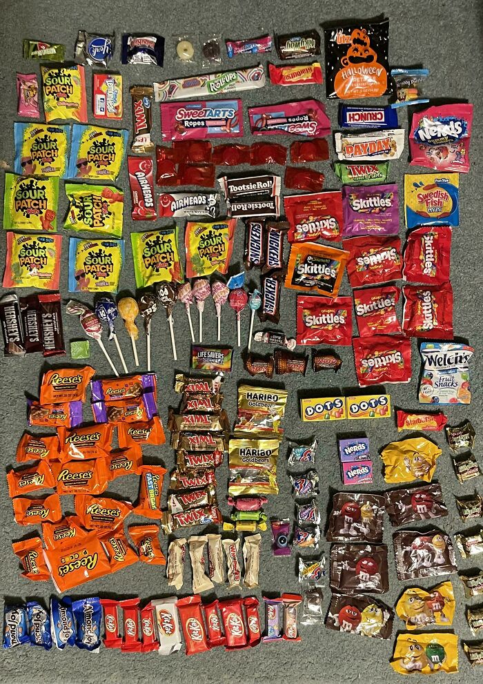 “All Things Knolled”: 106 Images That Might Soothe And Satisfy Your Need For Order (New Pics) “All Things Knolled”: 106 Images That Might Soothe And Satisfy Your Need For Order (New Pics)